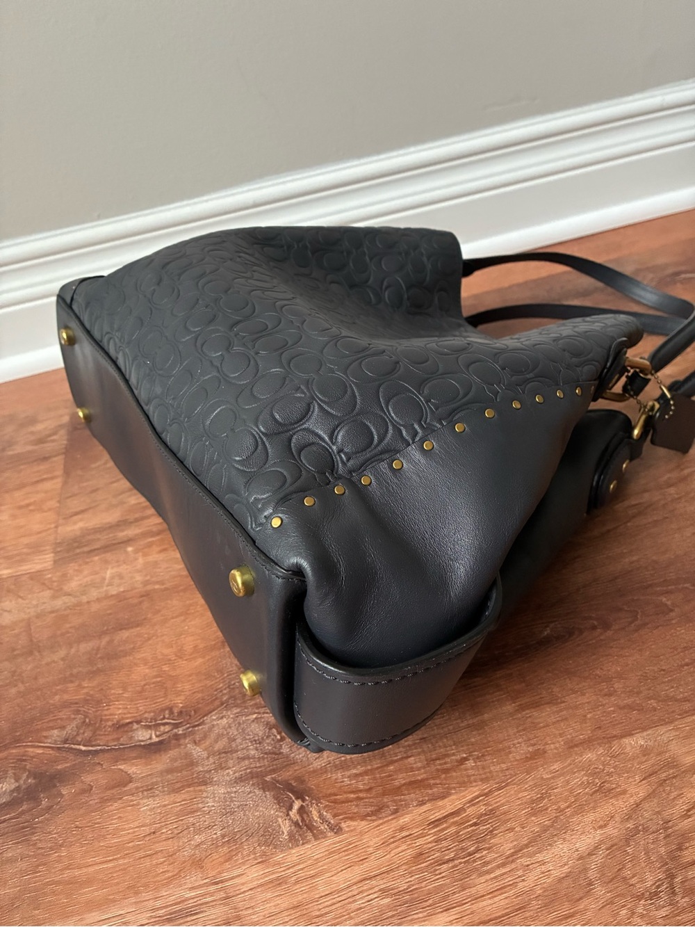 Coach Edie Shoulder Bag 31 In Signature Leather With Rivets - Picture 15 of 16